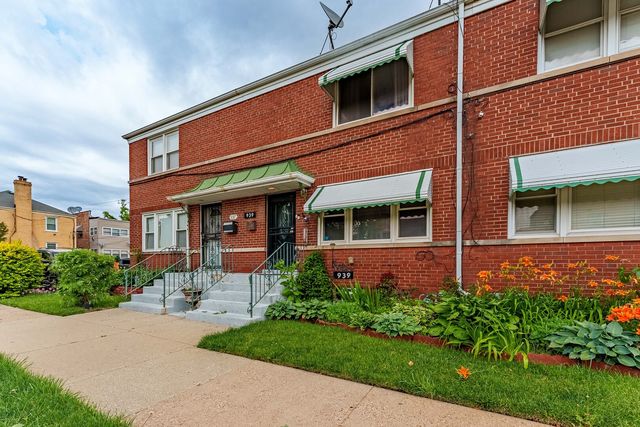 939 Bellwood Avenue, Bellwood, IL 60104
