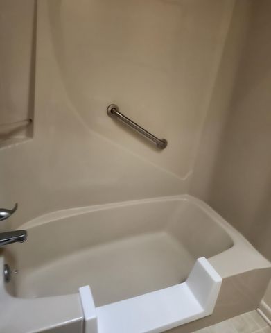 550 Brian Circle, Mary Esther, FL 32569