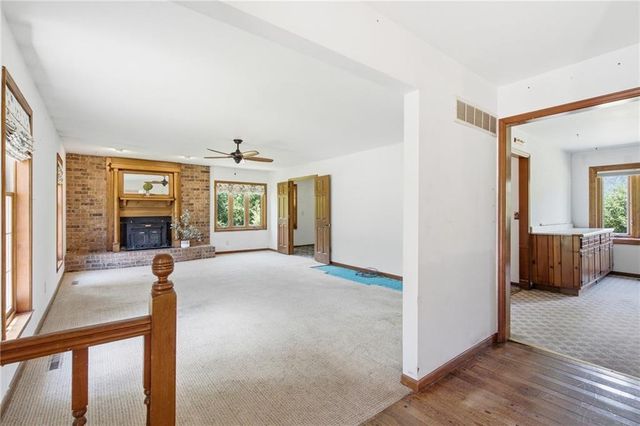20208 S Bridle Lane, Peculiar, MO 64078