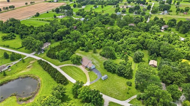 20208 S Bridle Lane, Peculiar, MO 64078