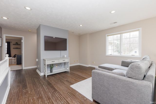 5108 W Pineridge Drive, Muncie, IN 47304