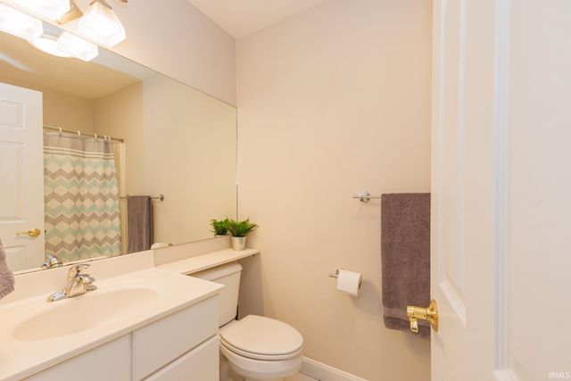 5108 W Pineridge Drive, Muncie, IN 47304