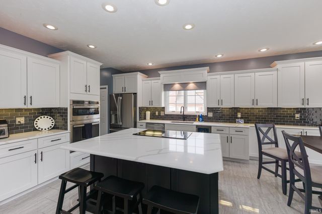 5108 W Pineridge Drive, Muncie, IN 47304