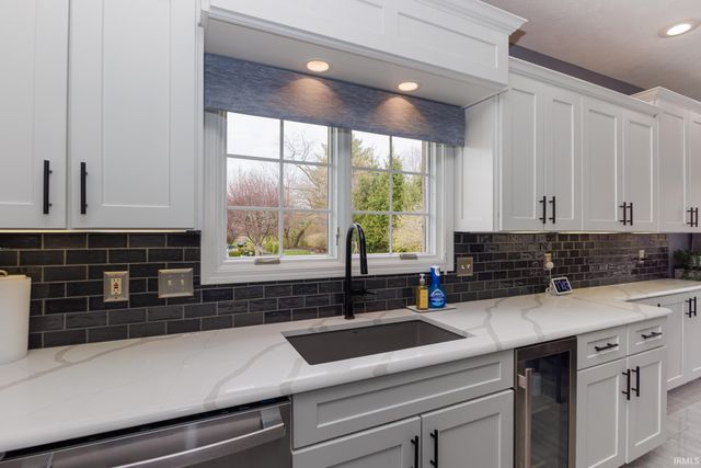 5108 W Pineridge Drive, Muncie, IN 47304
