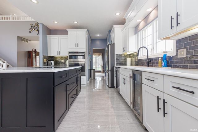 5108 W Pineridge Drive, Muncie, IN 47304
