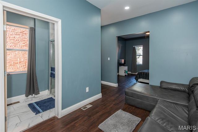 3436 Pennsylvania Avenue, St Louis, MO 63118