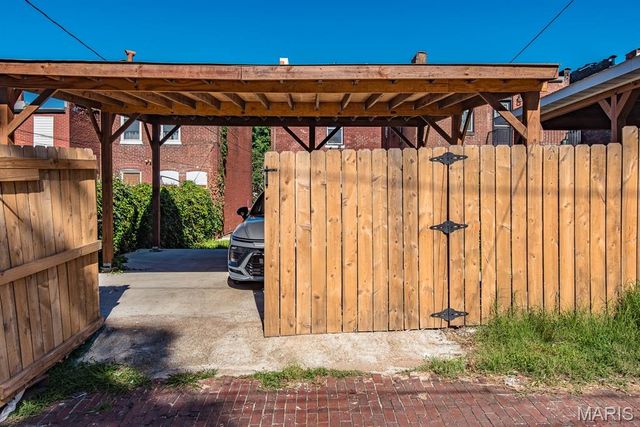 3436 Pennsylvania Avenue, St Louis, MO 63118