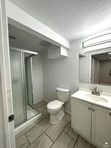 561 Zeandale, Manhattan, KS 66502