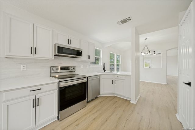2864 SEASCAPE LN, New Braunfels, TX 78130