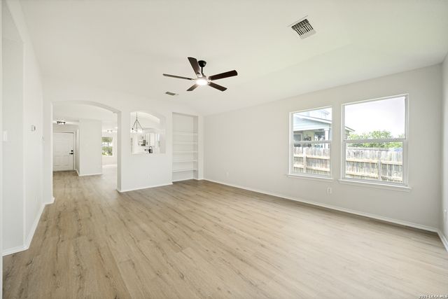 2864 SEASCAPE LN, New Braunfels, TX 78130