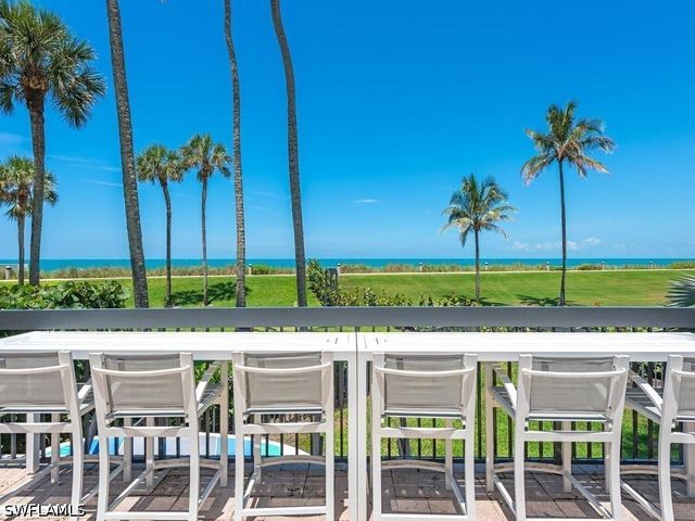 4551 Gulf Shore BLVD N 606, Naples, FL 34103