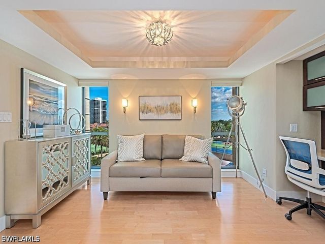 4551 Gulf Shore BLVD N 606, Naples, FL 34103