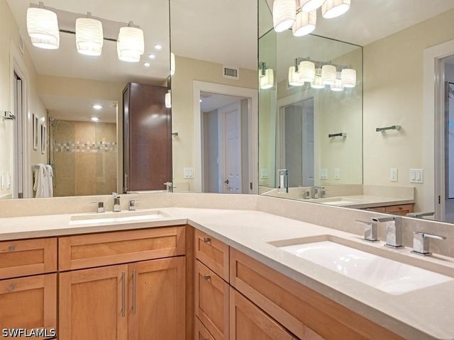 4551 Gulf Shore BLVD N 606, Naples, FL 34103