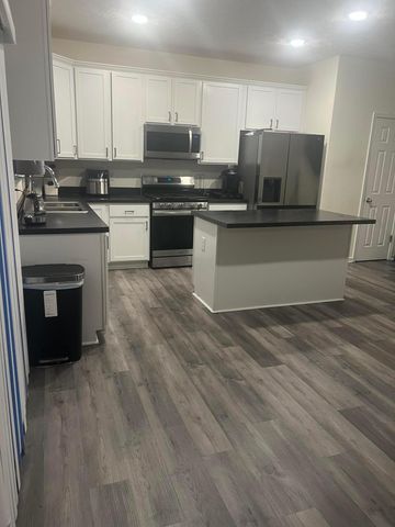 836 Saddle Avenue, Pataskala, OH 43062