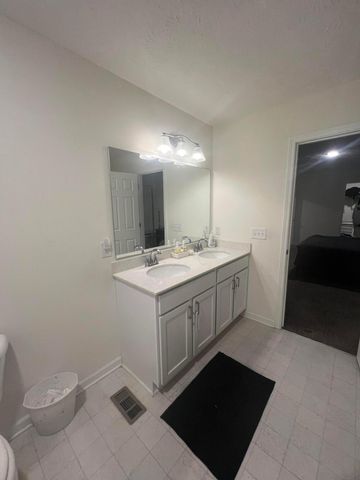 836 Saddle Avenue, Pataskala, OH 43062