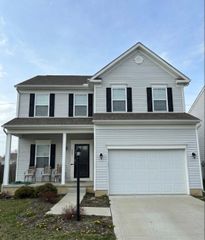 836 Saddle Avenue, Pataskala, OH 43062