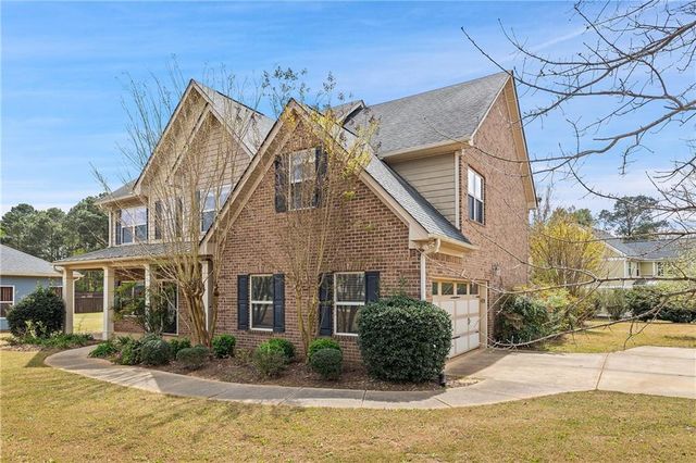 316 Norway Spruce Court, Locust Grove, GA 30248