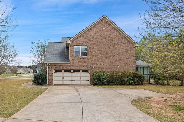 316 Norway Spruce Court, Locust Grove, GA 30248