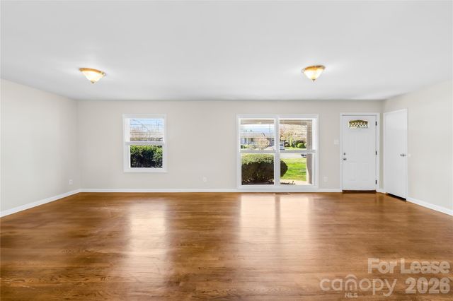 4033 Woodgreen Terrace, Charlotte, NC 28205