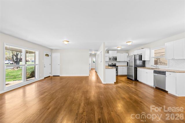 4033 Woodgreen Terrace, Charlotte, NC 28205