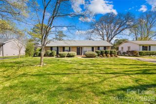 4033 Woodgreen Terrace, Charlotte, NC 28205