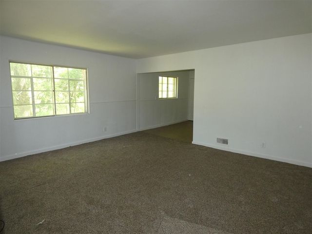 1627 Ogden Avenue, Benton Harbor, MI 49022