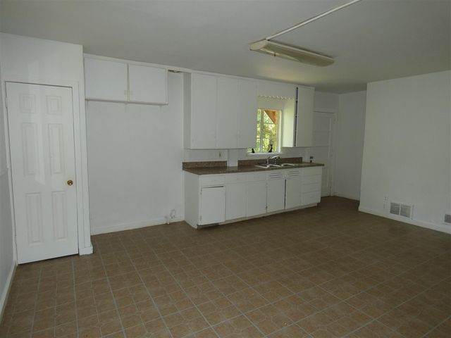 1627 Ogden Avenue, Benton Harbor, MI 49022