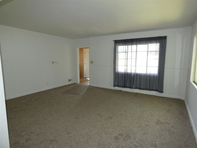 1627 Ogden Avenue, Benton Harbor, MI 49022
