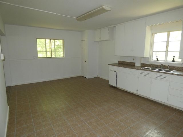 1627 Ogden Avenue, Benton Harbor, MI 49022