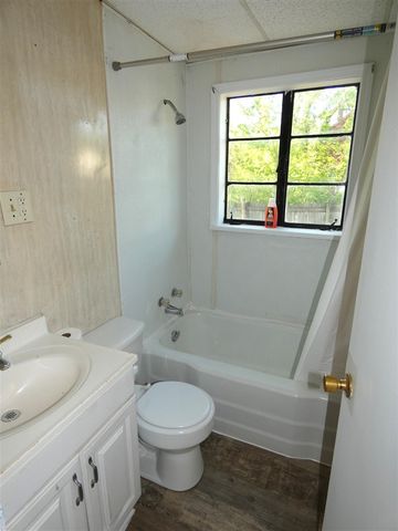 1627 Ogden Avenue, Benton Harbor, MI 49022