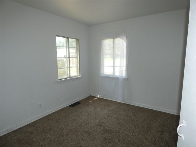 1627 Ogden Avenue, Benton Harbor, MI 49022