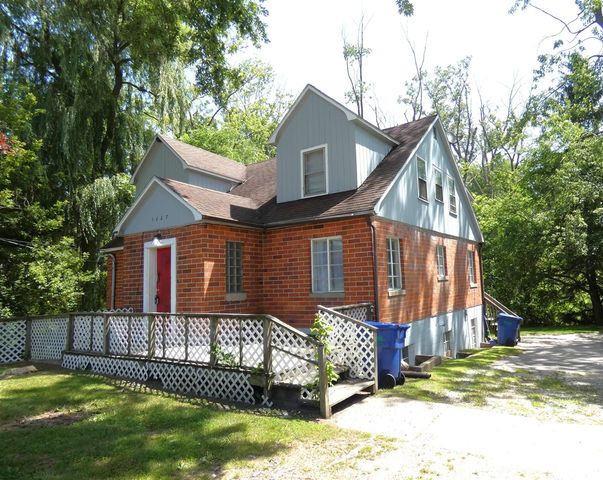 1627 Ogden Avenue, Benton Harbor, MI 49022