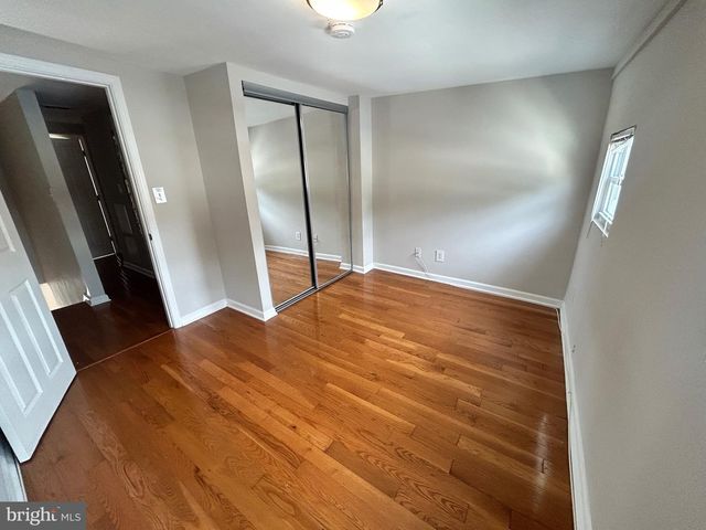 40 E BARNEY ST, Baltimore, MD 21230