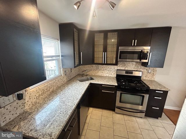 40 E BARNEY ST, Baltimore, MD 21230