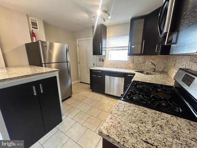 40 E BARNEY ST, Baltimore, MD 21230