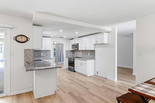1059 Souza Blvd, Manteca, CA 95336
