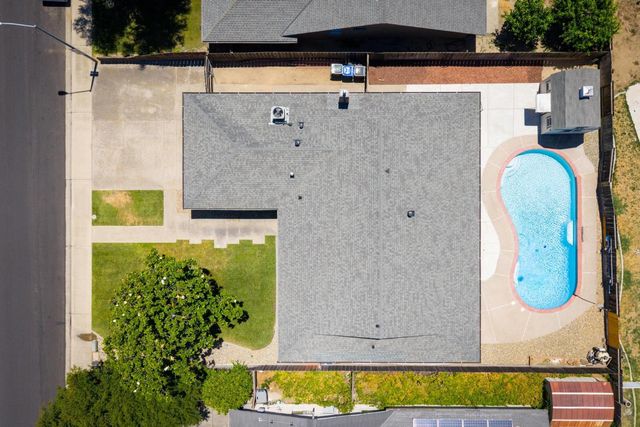1059 Souza Blvd, Manteca, CA 95336
