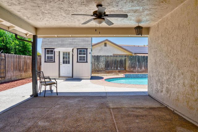 1059 Souza Blvd, Manteca, CA 95336