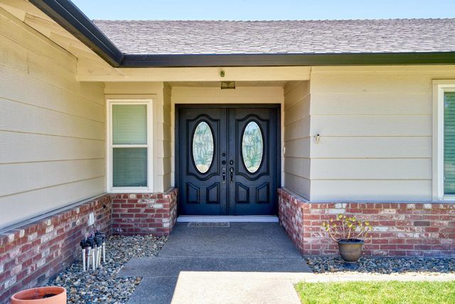 1059 Souza Blvd, Manteca, CA 95336