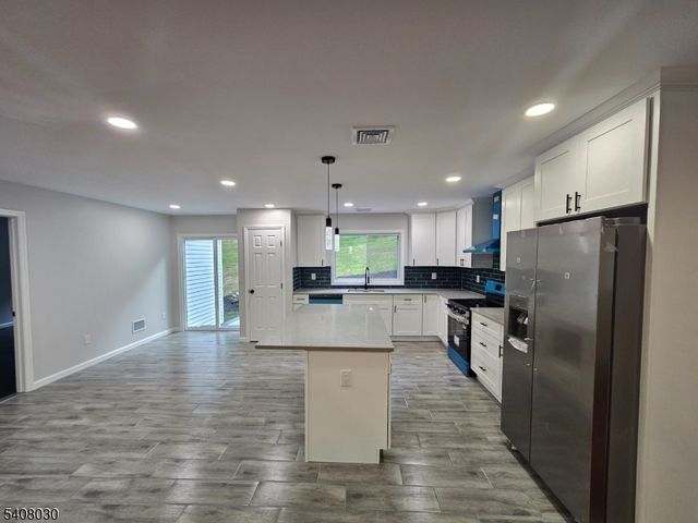 43 Rockport Rd, Wantage Twp., NJ 07461