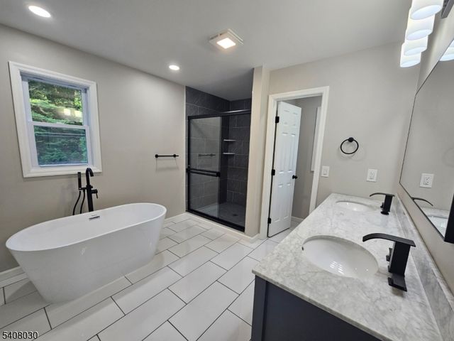 43 Rockport Rd, Wantage Twp., NJ 07461