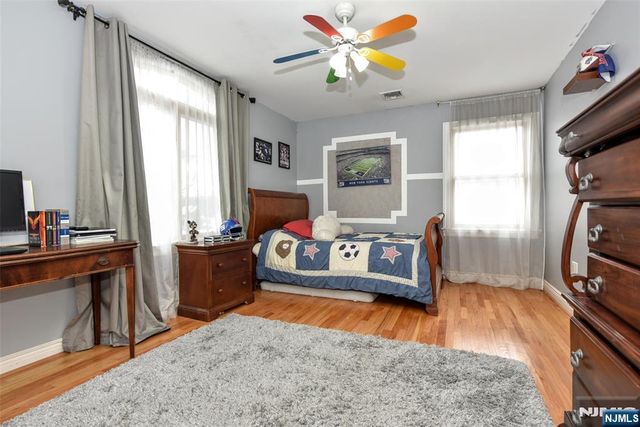 53 Lockwood Drive, Waldwick, NJ 07463