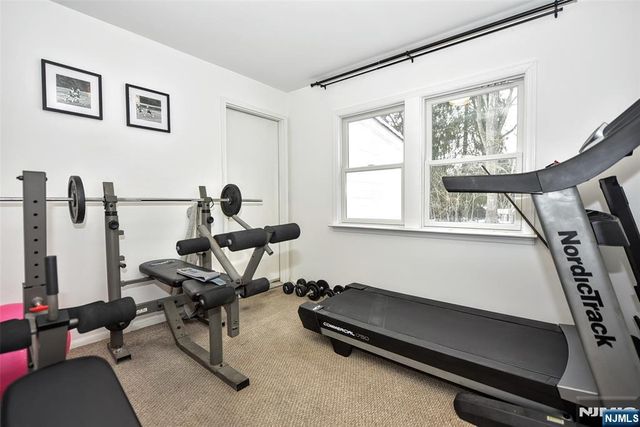 53 Lockwood Drive, Waldwick, NJ 07463