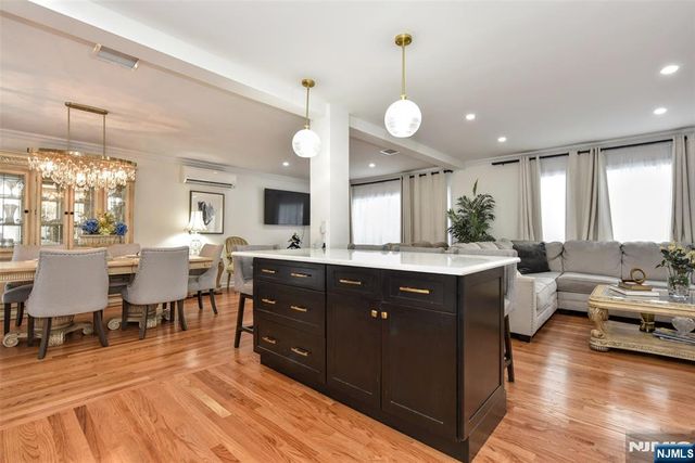 53 Lockwood Drive, Waldwick, NJ 07463