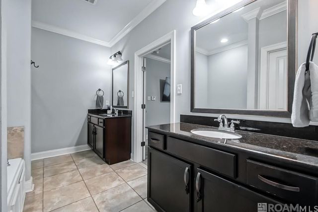 7853 Seville Ct, Baton Rouge, LA 70820