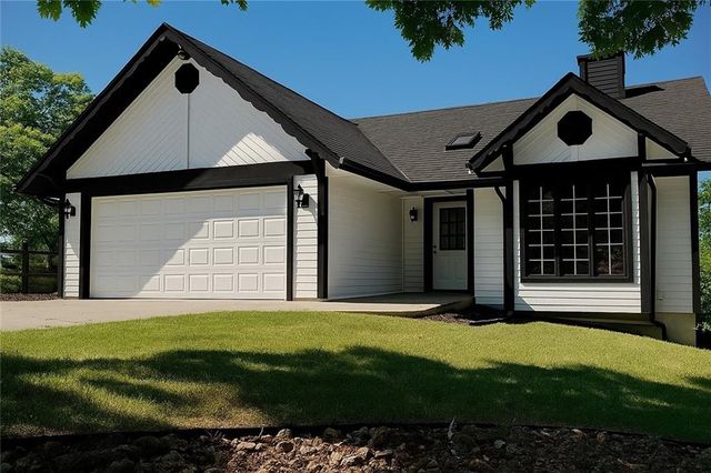 224 Lake Viking Terrace, Gallatin, MO 64640