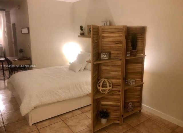 620 76th St 11, Miami Beach, FL 33141