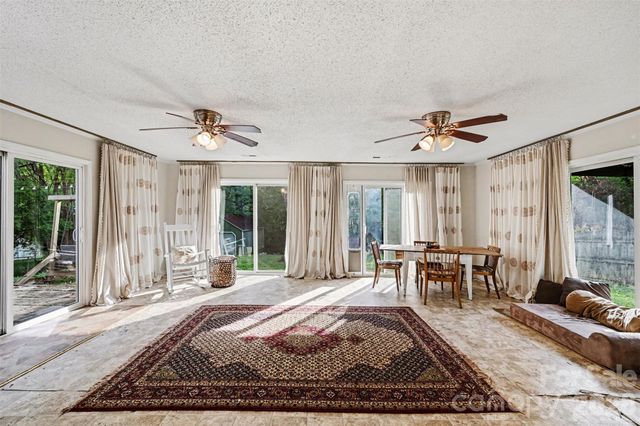 7729 Winterset Drive, Charlotte, NC 28270