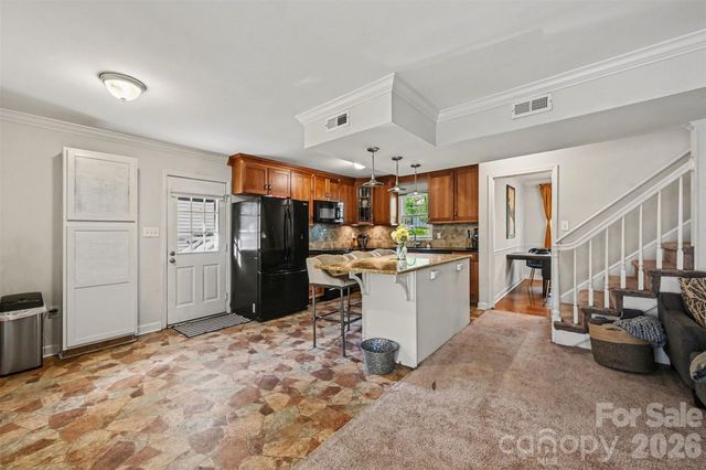 7729 Winterset Drive, Charlotte, NC 28270