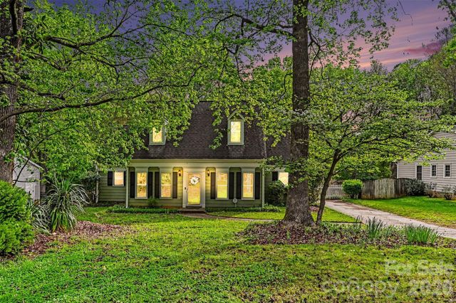 7729 Winterset Drive, Charlotte, NC 28270